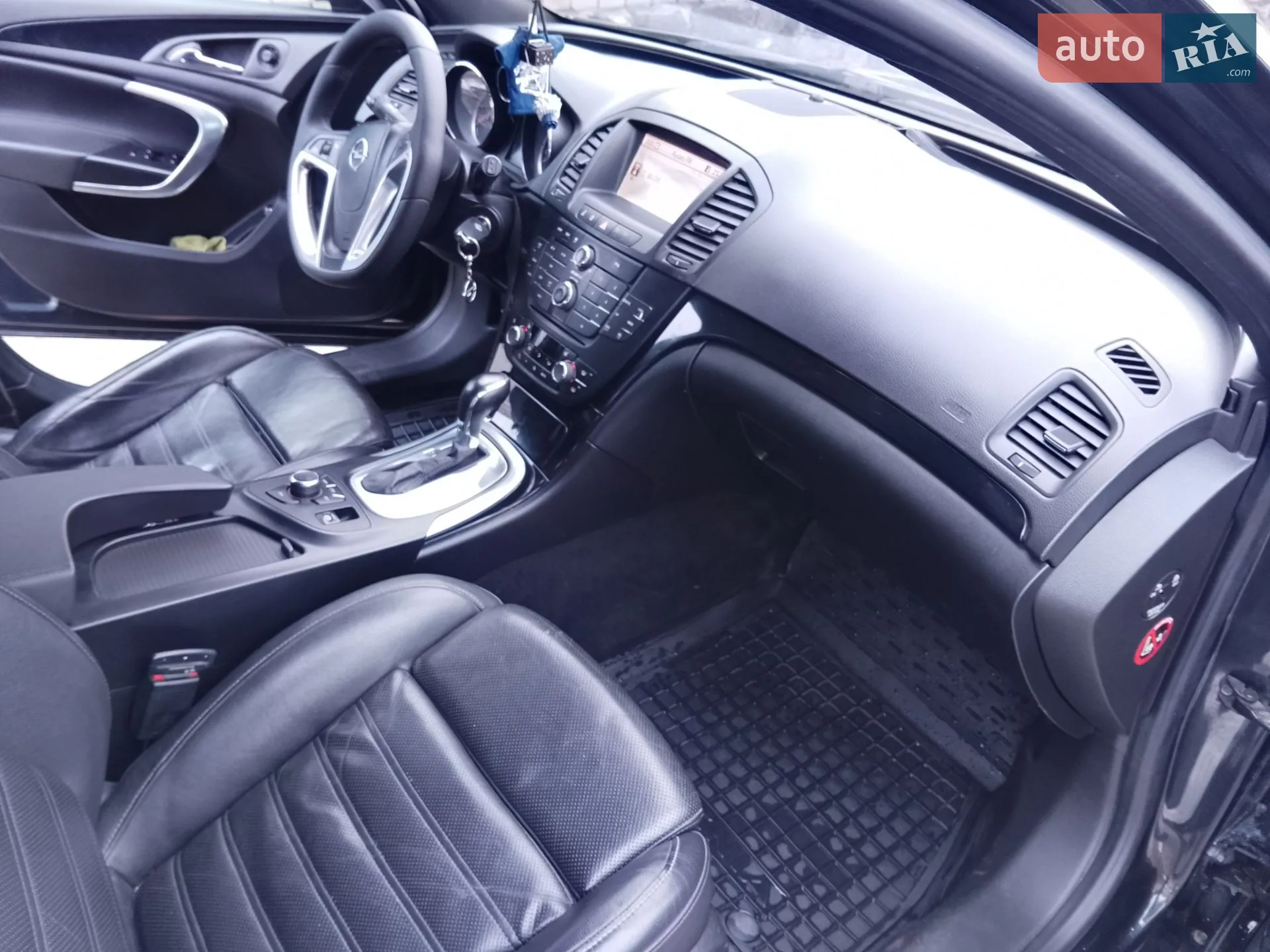 2010 Opel Insignia - мініатюра 3
