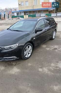 Универсал Opel Insignia 2017 в 