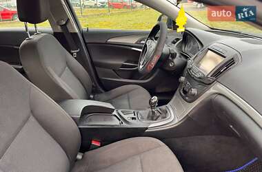 Универсал Opel Insignia 2014 в Киеве