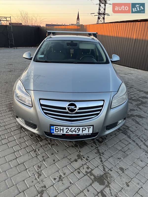 Opel Insignia 2011