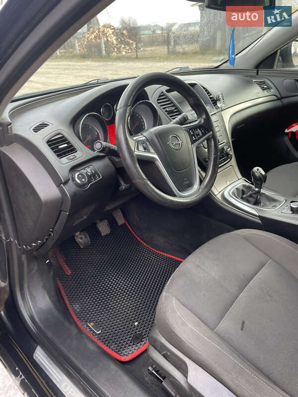 Универсал Opel Insignia 2010 в Камне-Каширском