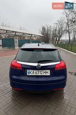 Универсал Opel Insignia 2010 в Киеве