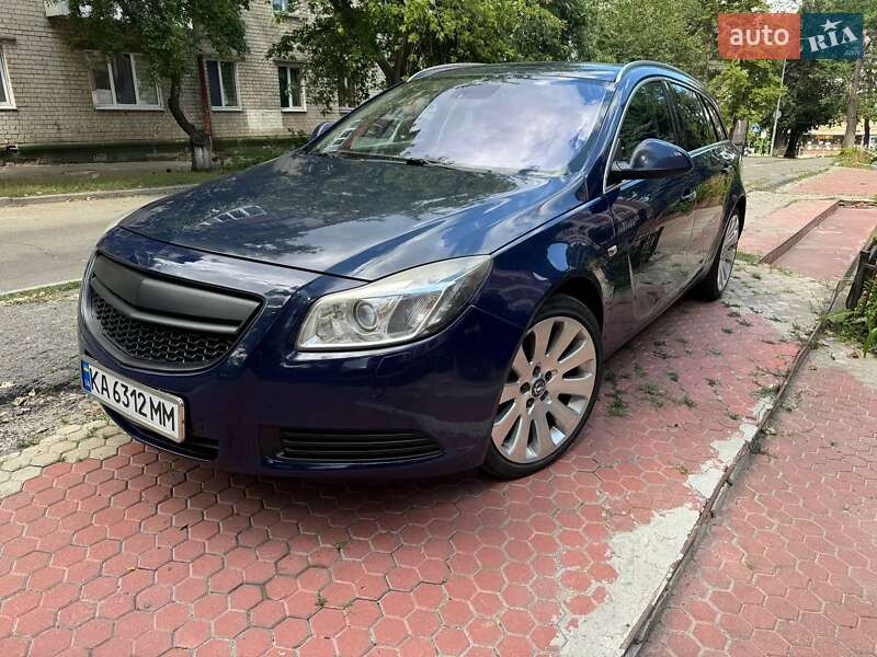 Универсал Opel Insignia 2010 в Киеве