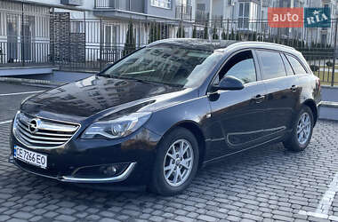 Універсал Opel Insignia 2014 в Чернівцях