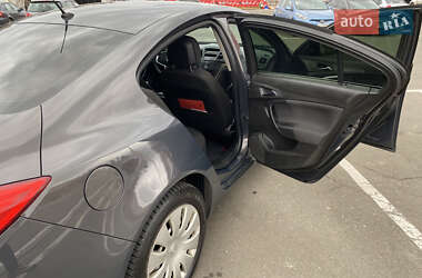 Седан Opel Insignia 2012 в Киеве