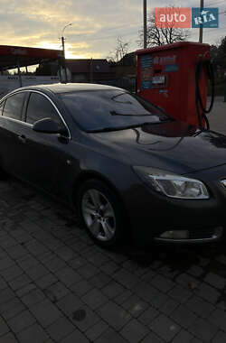 Ліфтбек Opel Insignia 2009 в Ужгороді