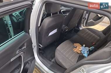 Универсал Opel Insignia 2014 в 