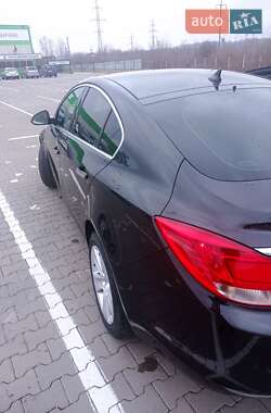Седан Opel Insignia 2011 в 