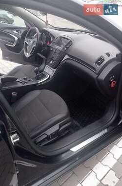 Седан Opel Insignia 2011 в 