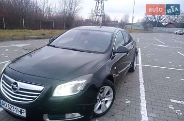 Седан Opel Insignia 2011 в Черновцах