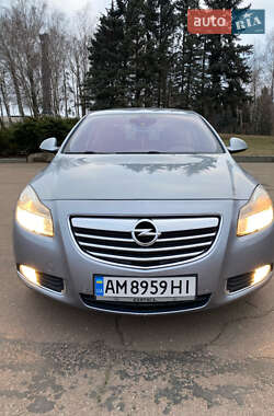 Седан Opel Insignia 2009 в 