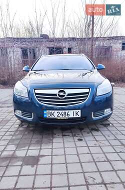 Універсал Opel Insignia 2012 в Сарнах