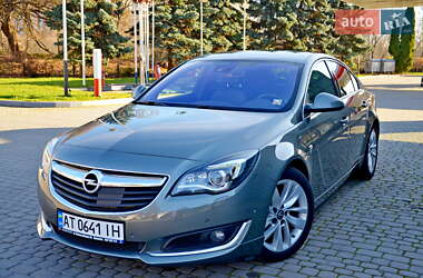 Седан Opel Insignia 2017 в Ивано-Франковске