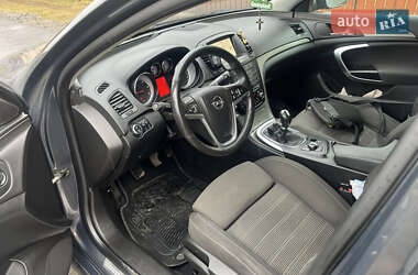 Универсал Opel Insignia 2013 в 
