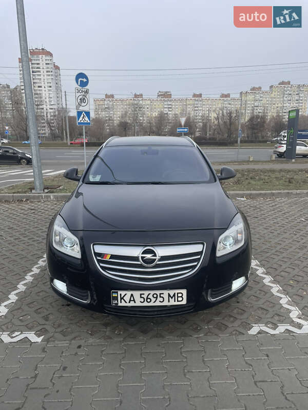 Универсал Opel Insignia 2009 в Киеве