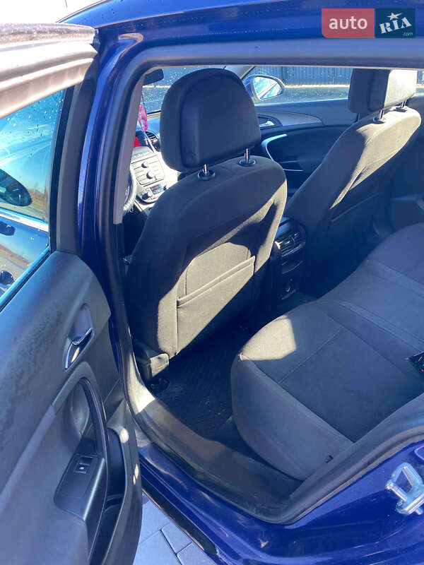 Универсал Opel Insignia 2010 в Перегинском