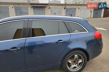 Универсал Opel Insignia 2012 в Чернигове