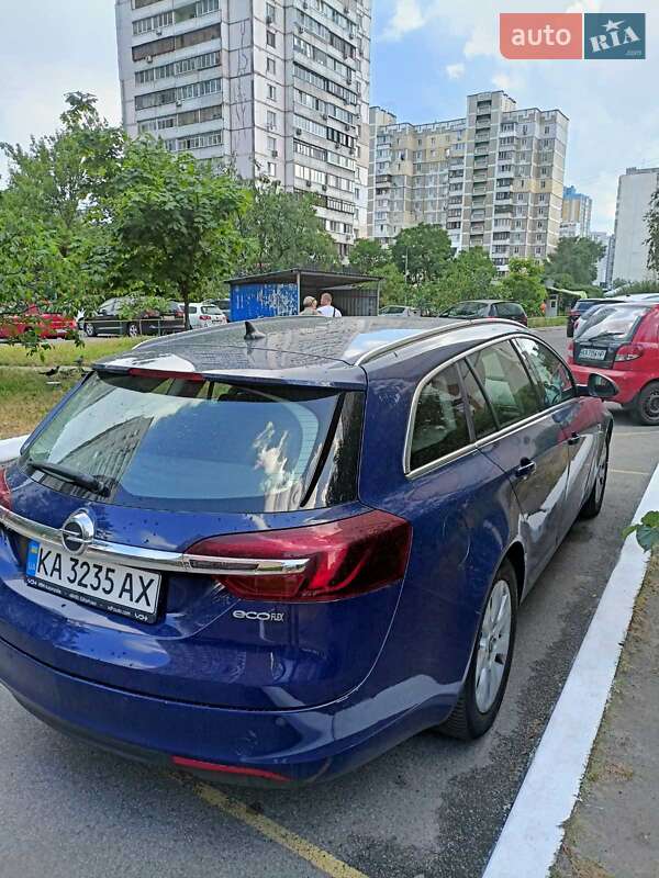 Универсал Opel Insignia 2014 в Киеве