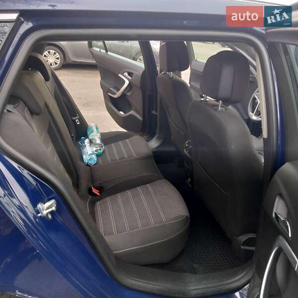 Универсал Opel Insignia 2014 в Киеве