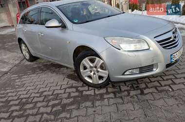 Универсал Opel Insignia 2011 в 