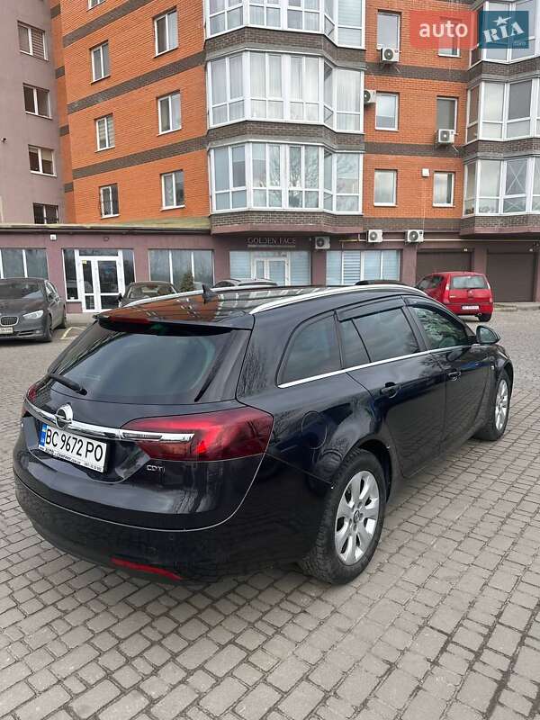 Универсал Opel Insignia 2015 в Львове