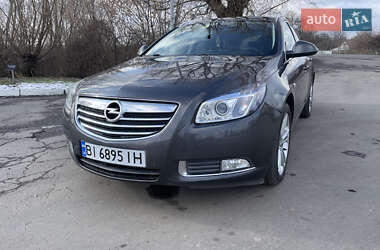 Универсал Opel Insignia 2011 в Глобине