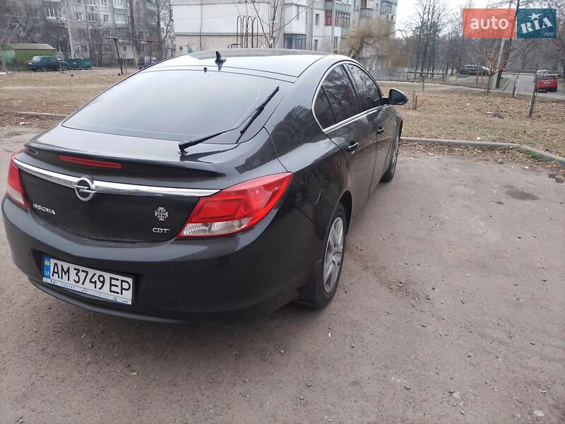 Ліфтбек Opel Insignia 2013 в Житомирі
