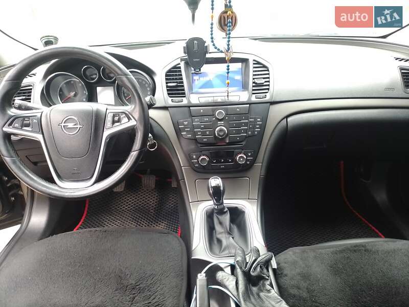 Ліфтбек Opel Insignia 2013 в Житомирі