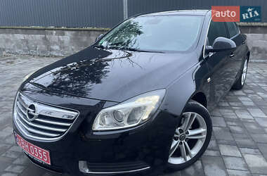 Седан Opel Insignia 2009 в Рівному