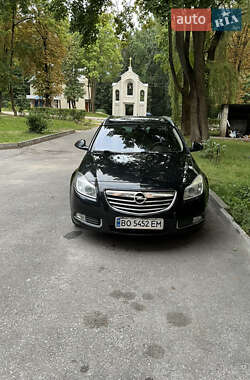 Універсал Opel Insignia 2011 в Тернополі