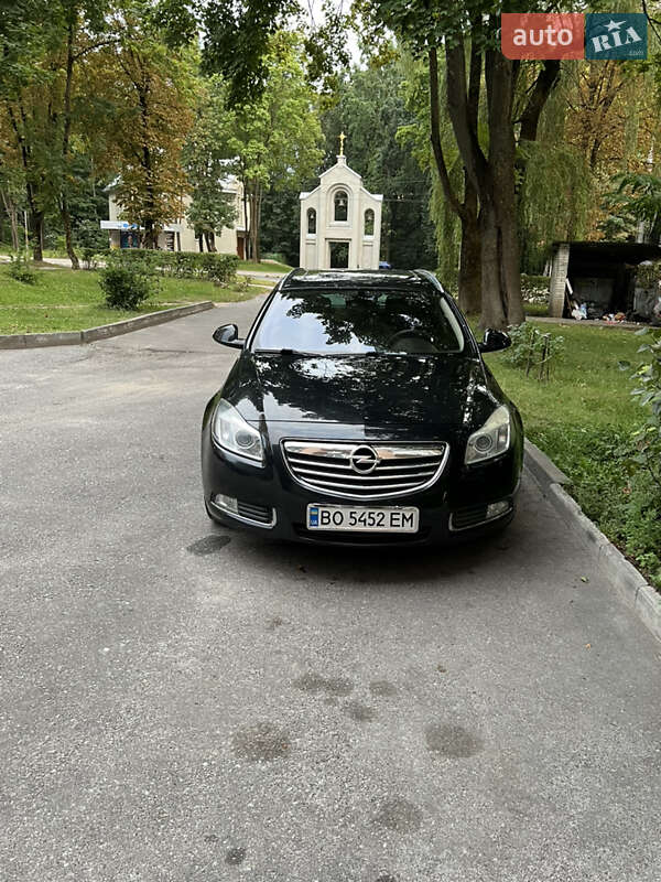 Opel Insignia 2011