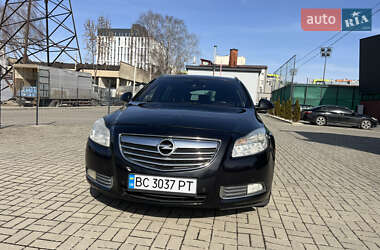 Универсал Opel Insignia 2010 в Львове