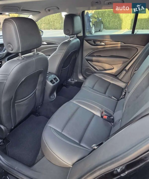 Універсал Opel Insignia 2019 в Ужгороді