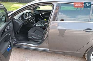 Универсал Opel Insignia 2009 в 
