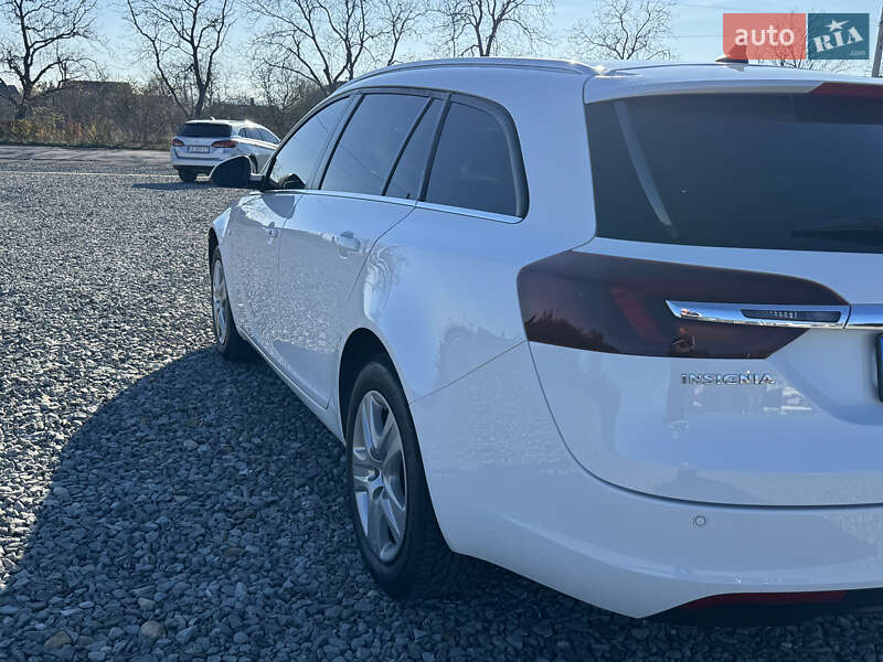 Универсал Opel Insignia 2014 в Черновцах