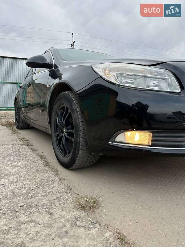 Универсал Opel Insignia 2012 в Львове