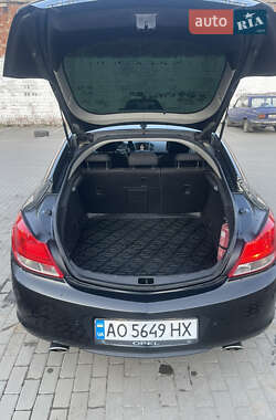 Ліфтбек Opel Insignia 2012 в 