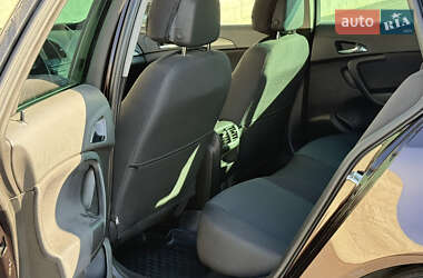 Универсал Opel Insignia 2013 в 