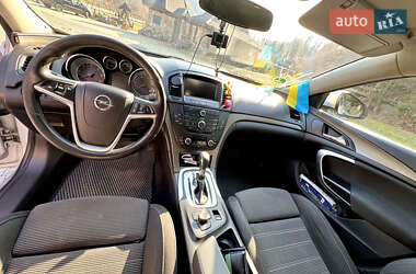 Універсал Opel Insignia 2011 в Чернівцях