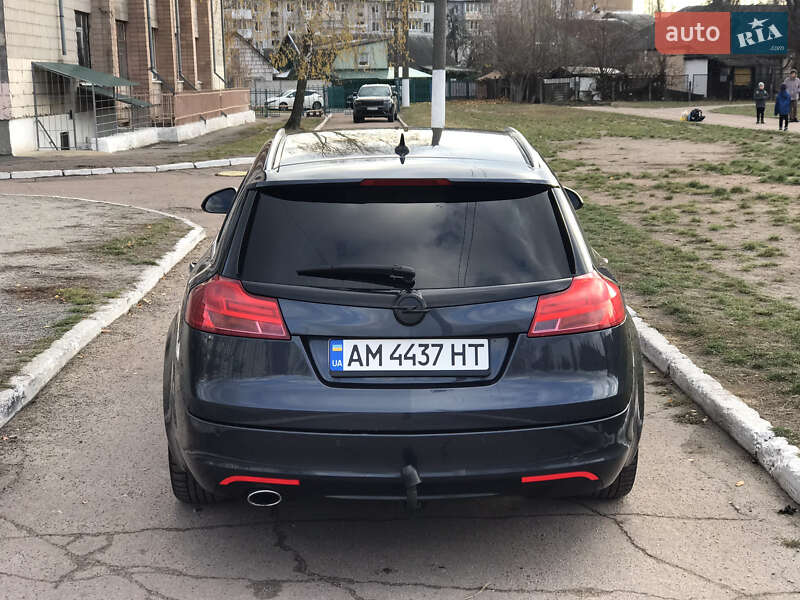 Універсал Opel Insignia 2009 в Києві