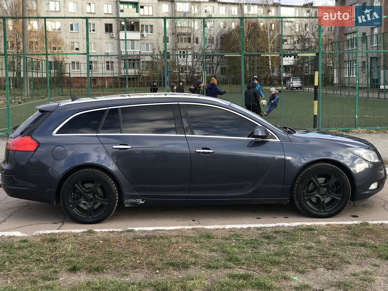 Універсал Opel Insignia 2009 в Києві