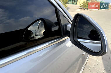 Лифтбек Opel Insignia 2011 в 