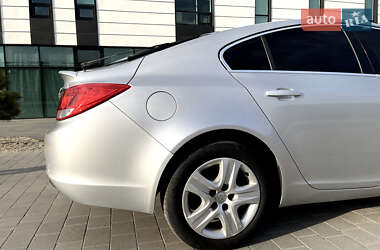 Лифтбек Opel Insignia 2011 в 