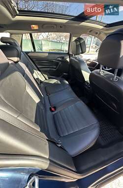 Универсал Opel Insignia 2016 в 