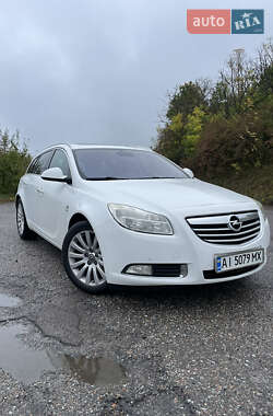 Универсал Opel Insignia 2011 в 