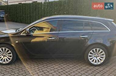 Універсал Opel Insignia 2010 в 