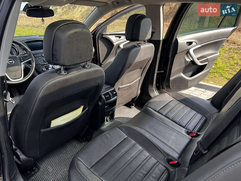 Універсал Opel Insignia 2012 в Луцьку