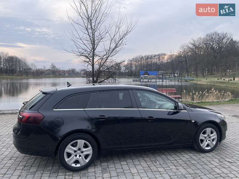 Универсал Opel Insignia 2015 в Калуше