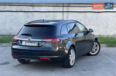 Универсал Opel Insignia 2015 в 