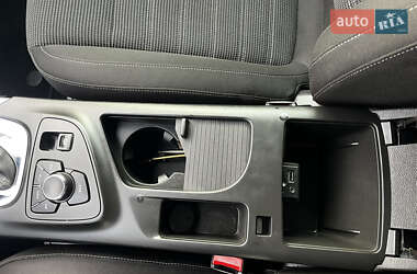 Универсал Opel Insignia 2012 в 